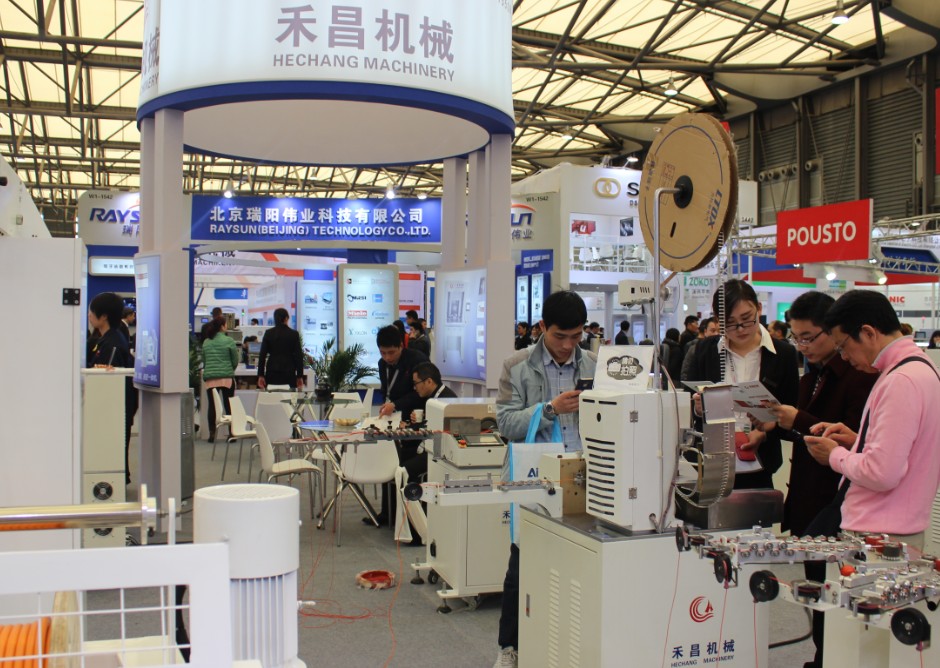 電腦剝線(xiàn)機(jī)是由哪些部件組成的？